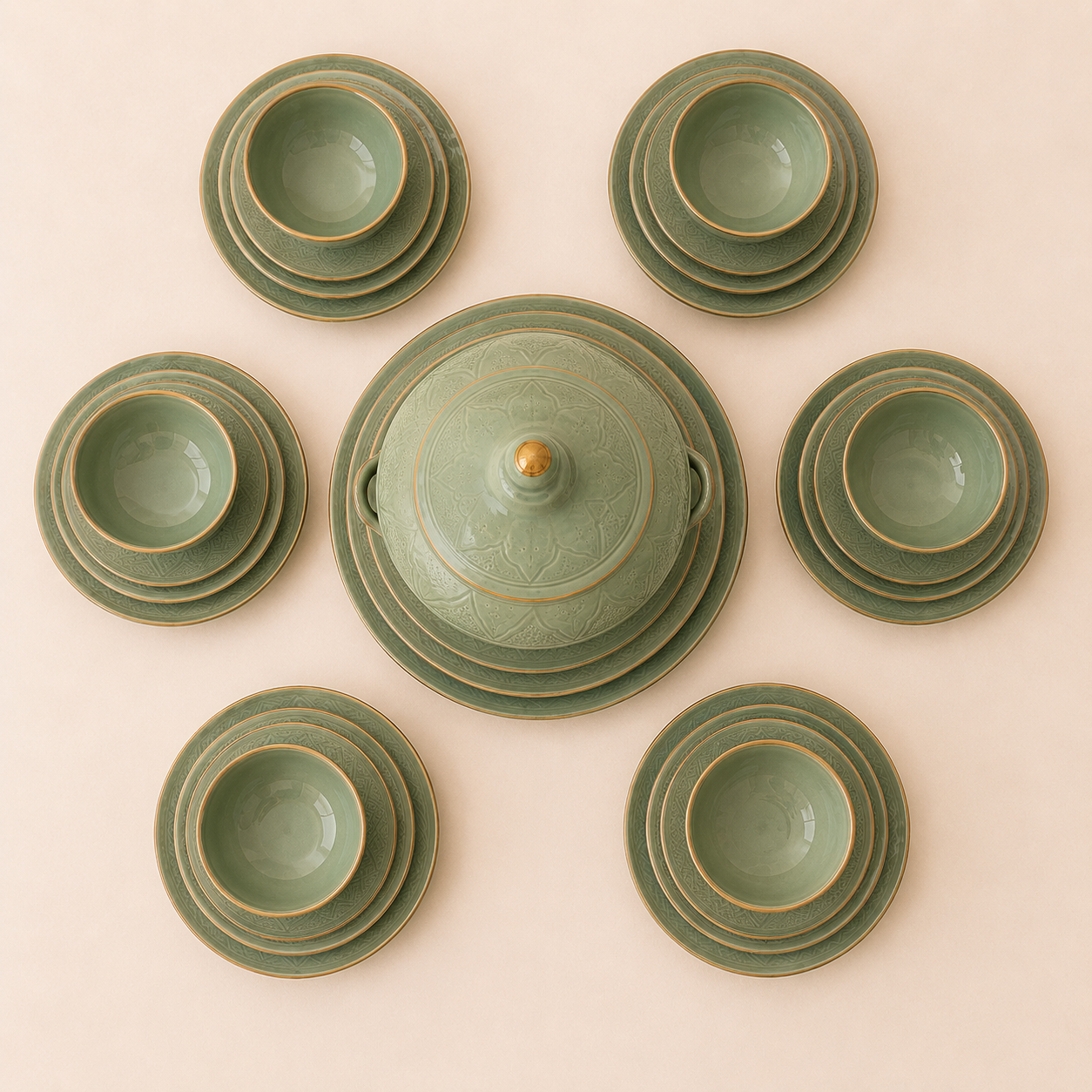 Service à Soupe Artisanal Vert Sauge et Doré de Safi – 28 Pièces