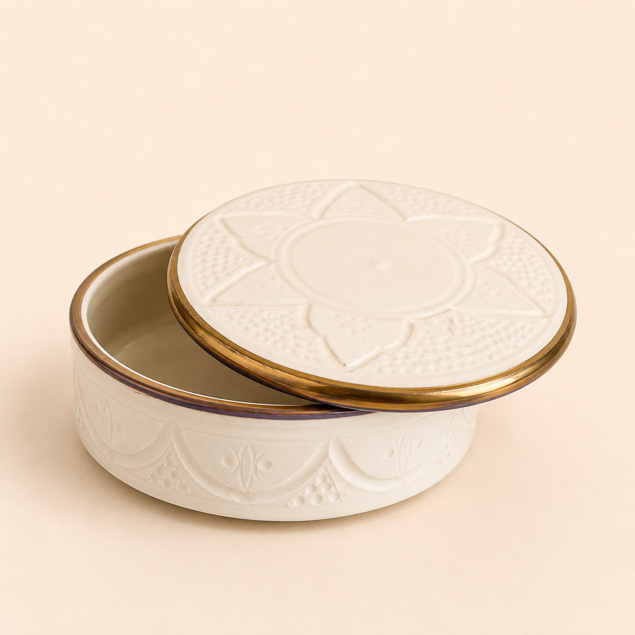 Bonbonnière Artisanale Marocaine Relief Doré