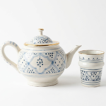 Set Théière & Verre Beldi en Céramique Décor Bleu Indigo & Liseré Doré